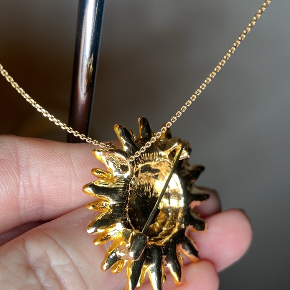 Pendant/Brooch Convertible Sunflower - Picture 3 of 13
